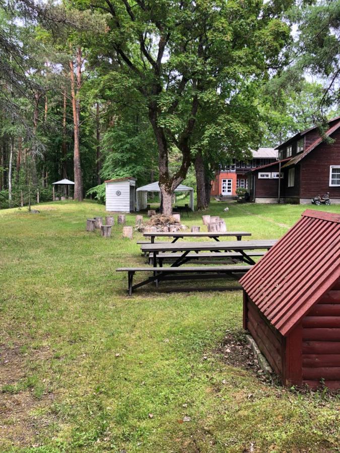 Oravapesa Guest House Haademeeste Exterior photo